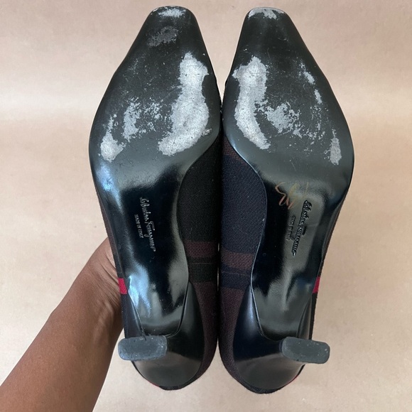 Salvatore Ferragamo Women’s Brown Red Black Canvas Leather Toe Heels Size 5.5 B - Picture 7 of 10